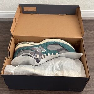 New Balance Teal and Gray Athletic Shoes